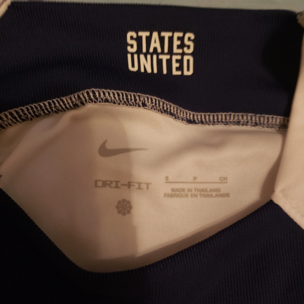 ⚽️ USA Soccer Jersey 🇺🇸 - Picture 6 of 8